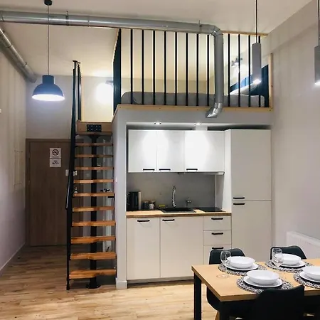 - Soft Lofty Legnicka Centrum Апартаменты Вроцлав