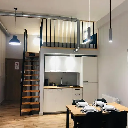 - Soft Lofty Legnicka Centrum Apartment *